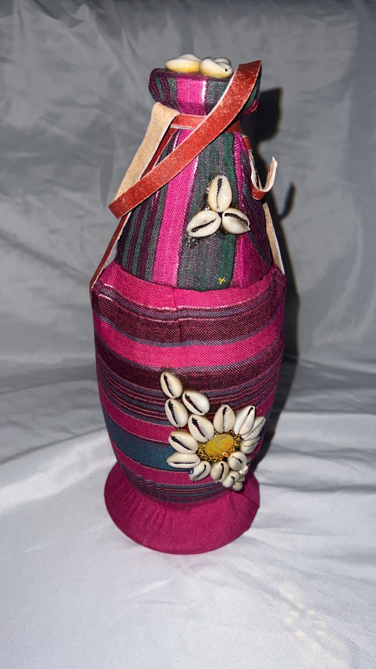 Guntina Hand Bags